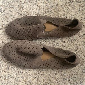 Lucky Brand Suede Laser cut flats Carthy